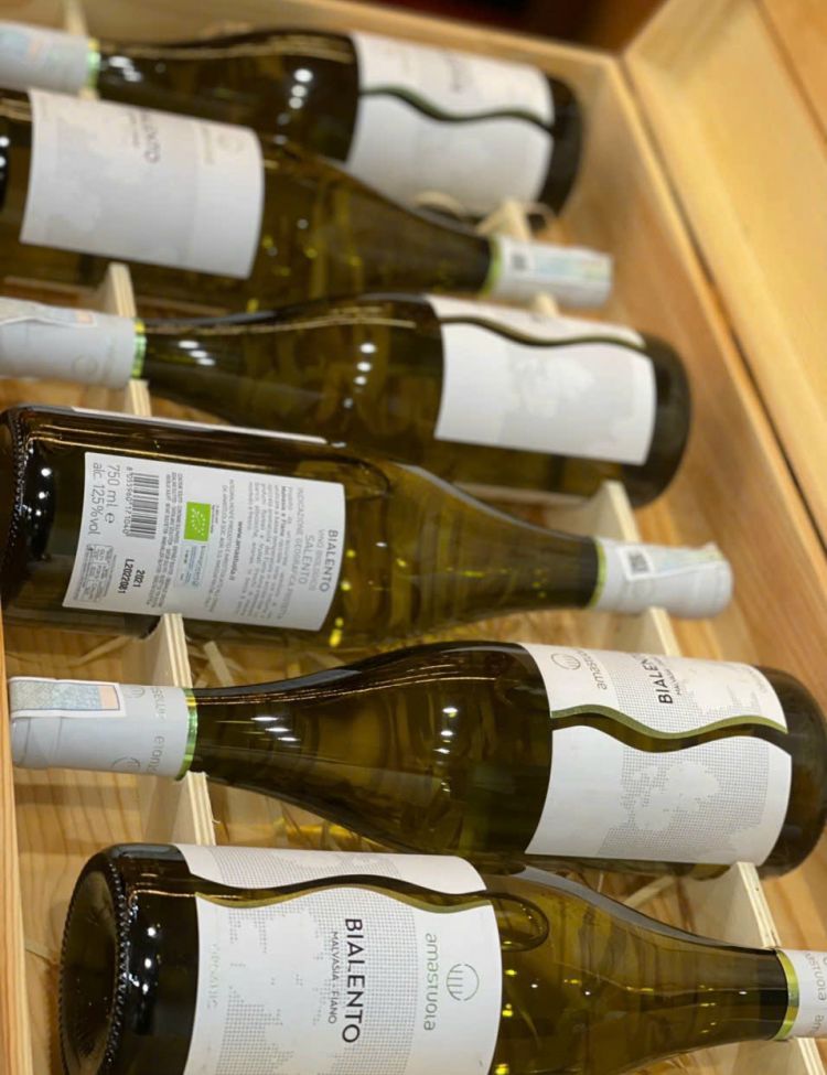 Rượu Vang Trắng Bialento Amastuola <5% ABV*